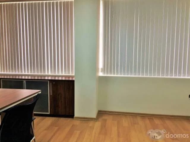 VENTA DE OFICINA DE ESTRENO (REMODELADA POR COMPLETO) URB. SANTA BEATRIZ - 1