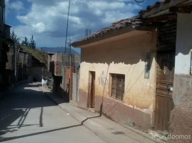 VENDO CASA DE 65 M2 UBICADA CERCA AL CENTRO DE CUSCO A 65 MIL DOLARES PRECIO A TRATAR - 1