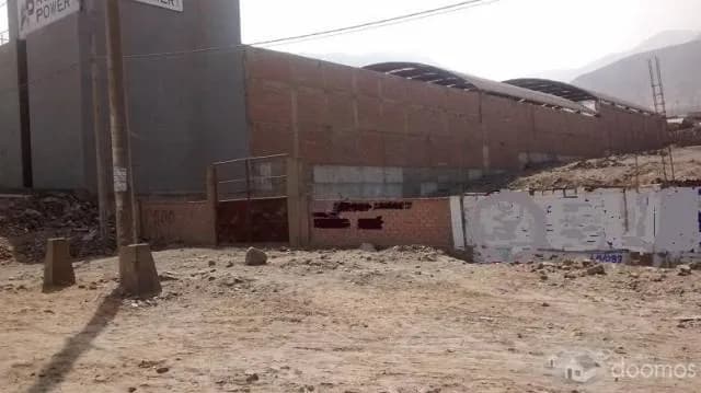 Oprortunidad !!! Terreno Industrial 2,500 m2 - 1