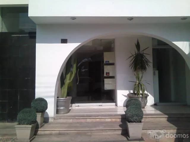 ALQUILO LOCALES Y/O OFICINAS EN EL GOLF - 2