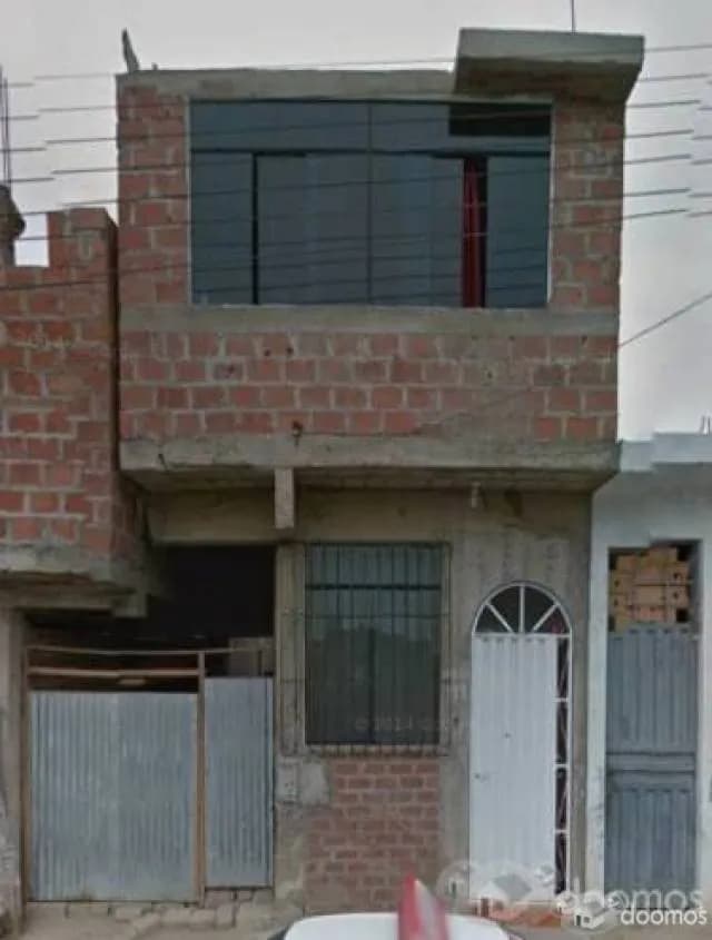 URGENTE!! VENDO CASA EN ZONA COMERCIAL DE TACNA !!!! ( AL LADO DEL MERCADILLO MAGOLLO) - 1