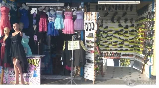 Venta de Local Comercial en Plaza Vitarte - 1