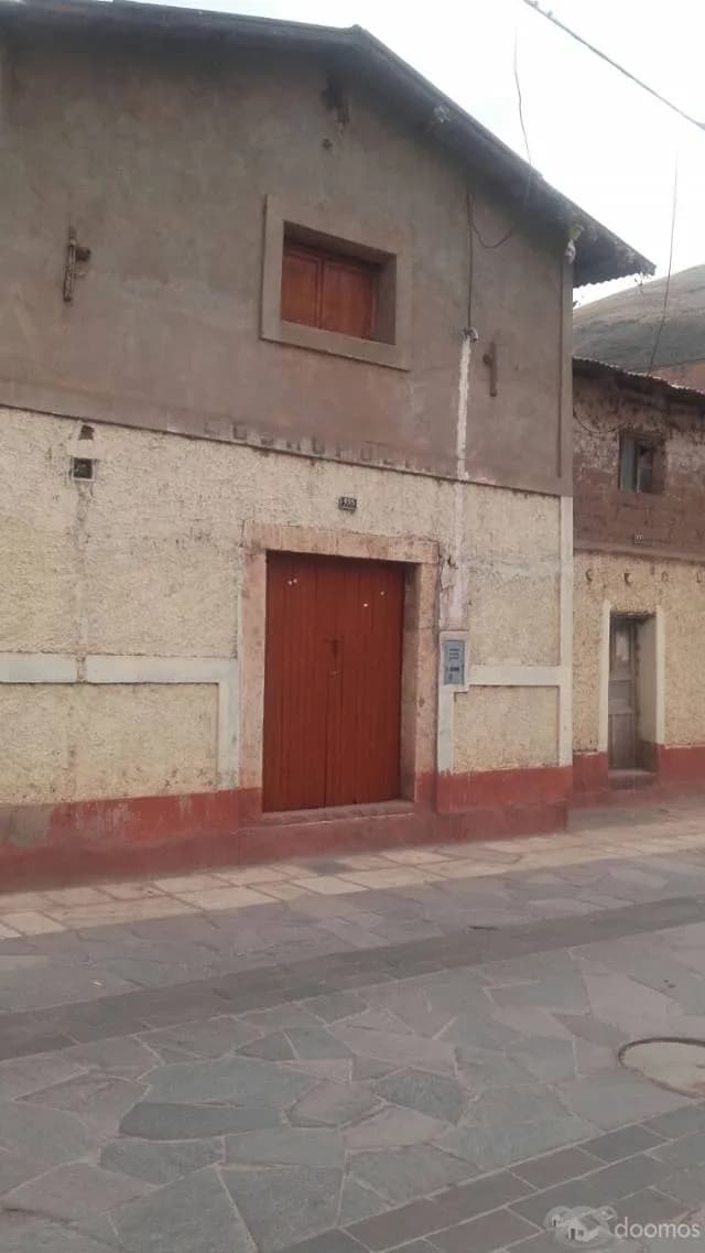 SE VENDE CASA A PRECIO DE TERRENO 285 m2 - 1