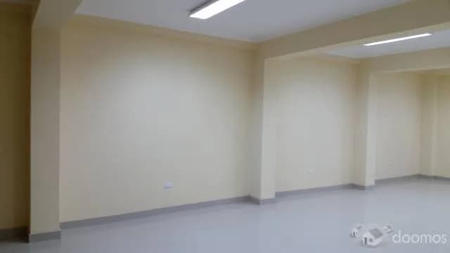 SE ALQUILA LOCAL COMERCIAL A 50METROS DEL BANCO NACION MOQUEGUA IDEAL PARA FINANCIERAS, BANCOS, EMBAJADAS, SEDE UNIDAD EJECUTVA, - 1
