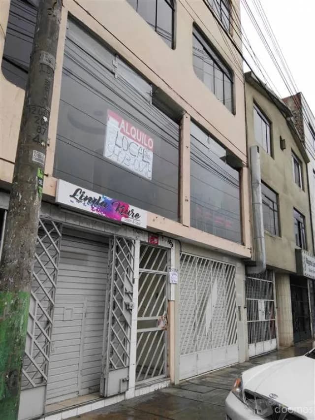 Alquilo Local Comercial 2d0. Piso Sta.Anita-Los Ficus 160 mt2 - 1