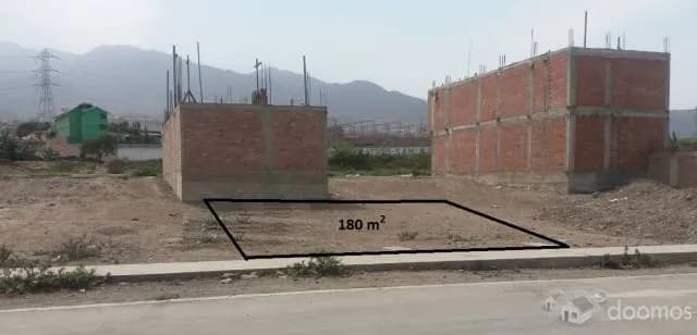 VENDO TERRENO 180 m2 todo saneado - 1