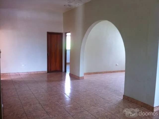 Lindo Depart. En 220 Mt2 4 Dormit 4 Baños San Ramon Chanchamayo. - 1