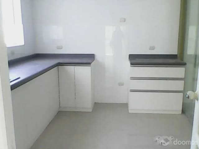 ALQUILER DE DEPARTAMENTO EN EXCLUSIVA ZONA URB EL GOLF - 1