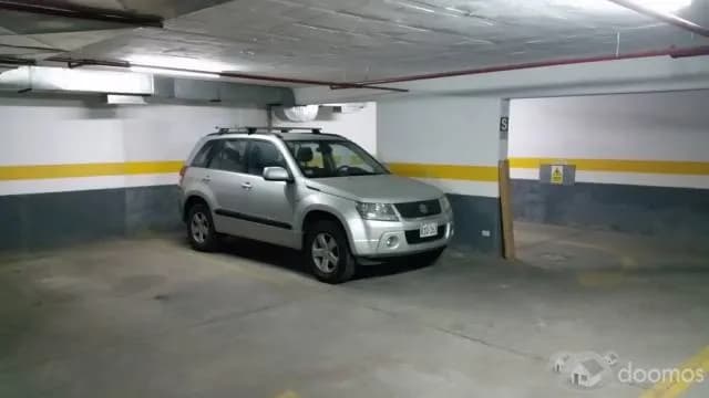 Alquilo cochera 2do sótano 200 soles - 1