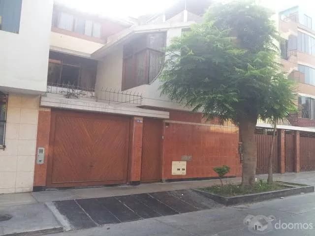 CASA 3 PISOS - URGENTE VENDO - 1