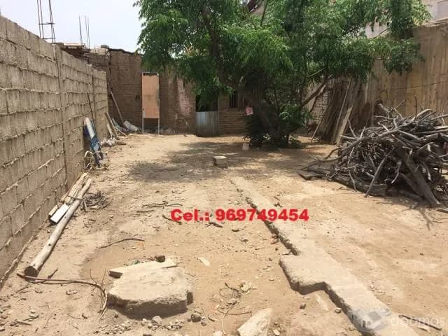 Terreno Comercial de 584m2 en Centro de Trujillo - 2