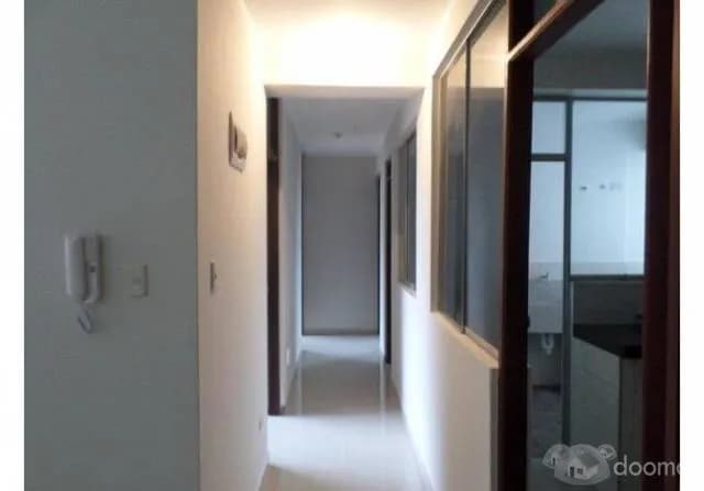 Alquilo departamento 1er Piso semi amoblado precio comodo. - 1