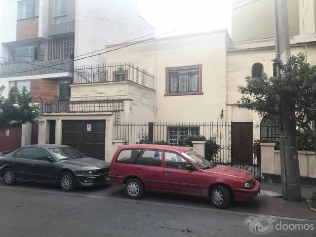 Vendo Casa (como terreno) - 1