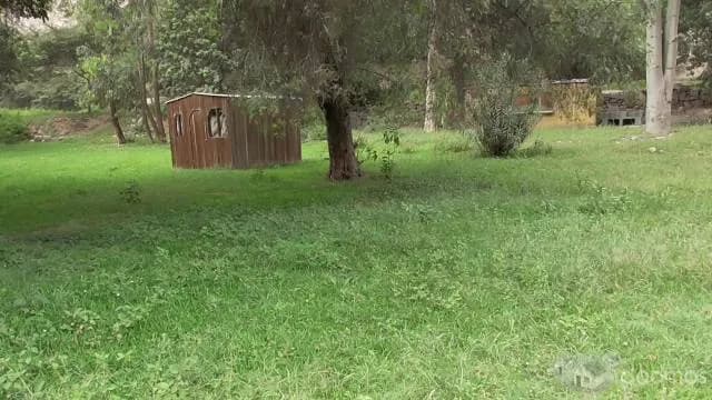 SE VENDE TERRENO DE 8700 M2 A MEDIA CDRA. DE CARRETERA CENTRAL - 1