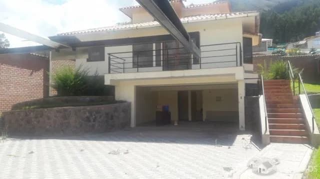 VENDO CASA EN RESIDENCIAL SANTA MARÍA DE 555M2 - 1