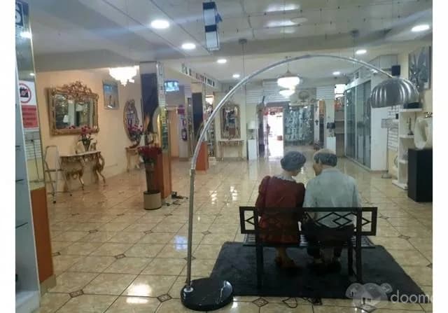 VENDO LOCAL COMERCIAL DE 2 PISOS - 1