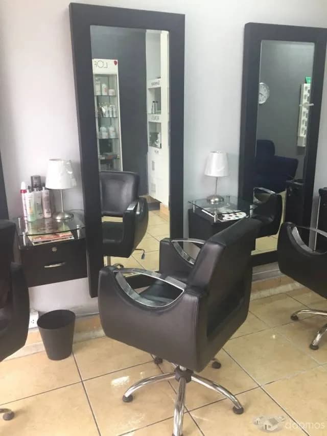 Traspaso de salón de belleza en Magdalena del Mar con estacionamientos - 2