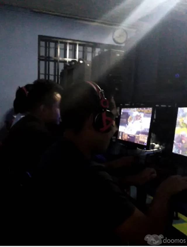TRASPASO CABINA INTERNET frente U.S.M.P. - 1