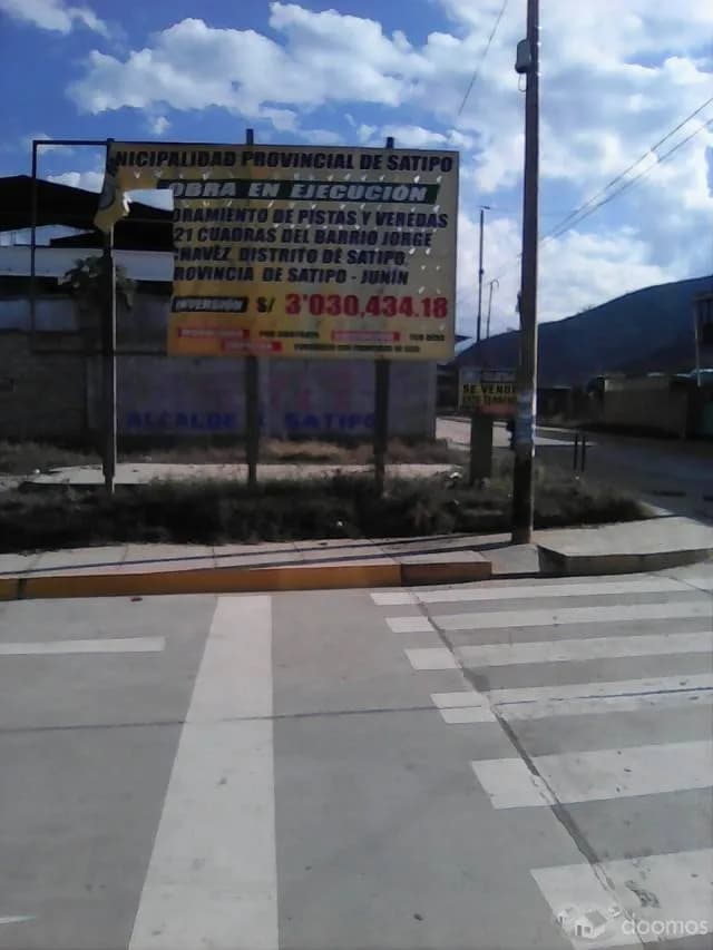 Terreno con excelente ubicación - 1