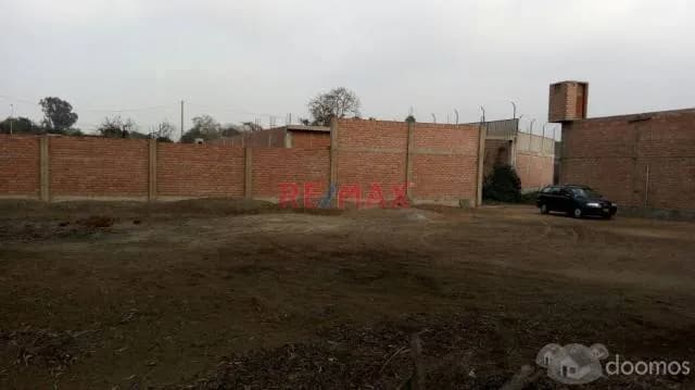 ID 64541 - Terreno Comercial En Alquiler - 1