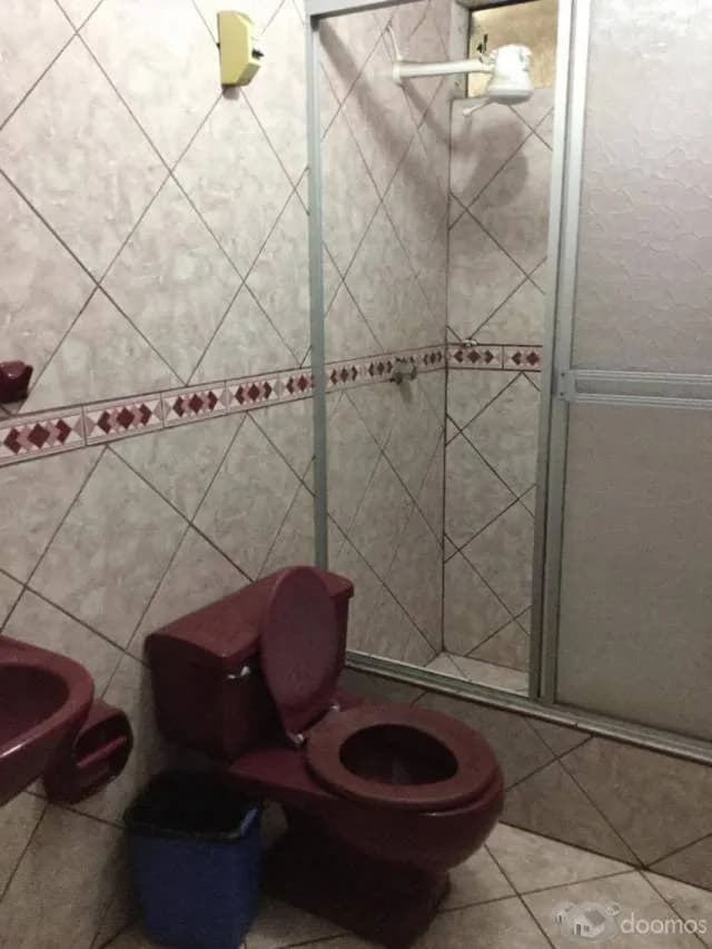 VENTA DE OCASION POR MOTIVO DE VIAJE DE CASA DE 3 PISOS - 1