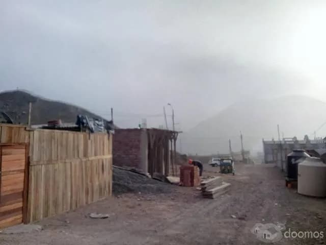Ocasión Terrenos con/sin Título a 2-3 cdras de Av. Victor Malasquez - 1