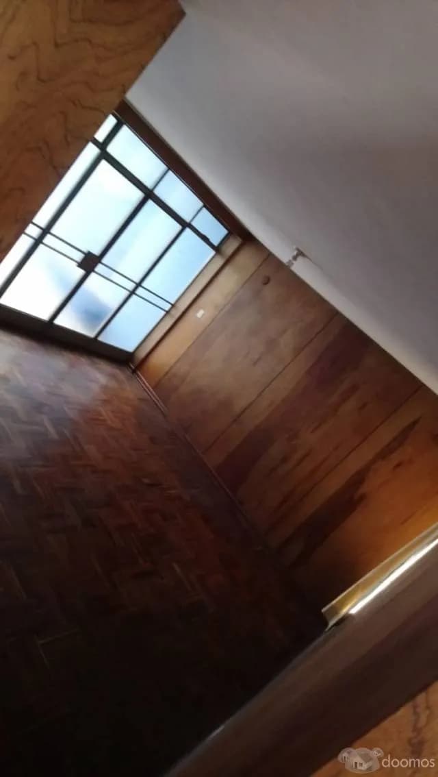 AMPLIA CASA EN EL CENTRO DE LA CIUDAD - 2