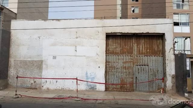 Terreno  en San Miguel bien ubicado. 400 mts. cuadrados. cdra-. 26 de  la Paz.  998244233 - 1