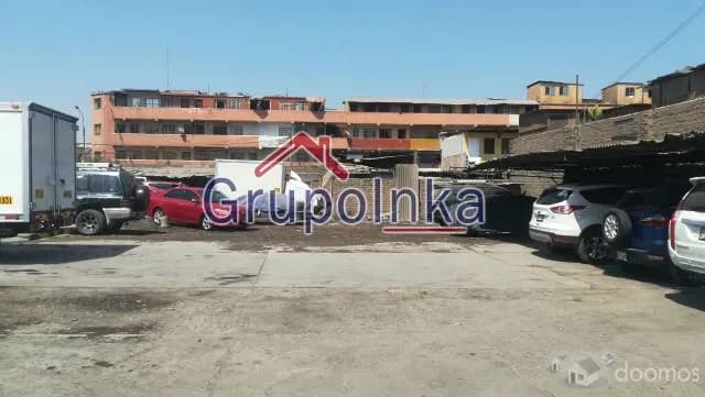 EXCELENTE TERRENO EN ZONA COMERCIAL UBICADO  EN ESQUINA. - 1