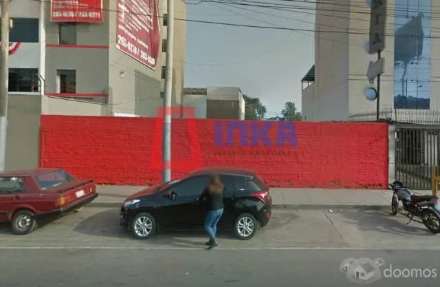 TERRENO EN EXCELENTE UBICACIÓN EN AVENIDA ALTAMENTE COMERCIAL - 1