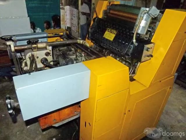 TRASPASO POR VIAJE IMPRENTA PRECIO NEGOCIABLE CON CARTERA DE CLIENTES EN GALERIA GUIZADO, BREÑA - 1