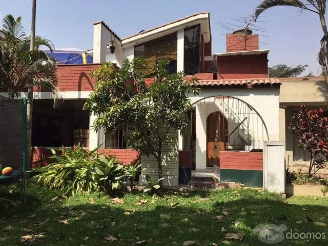 VENDO CASA 2PISOS 200M2 CONDOMINIO LOS GIRASOLES – CHOSICA - 1