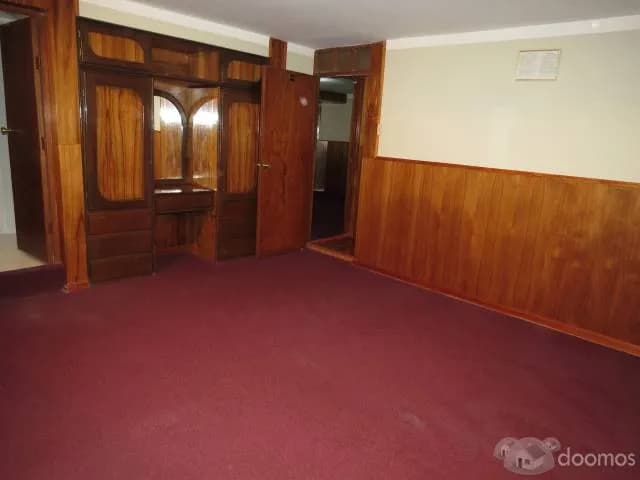 ALQUILO EXCELENTE LOCAL NUEVO PARA OFICINA A 150 M. DE LA PLAZA DE ARMAS DE PUNO. - 1