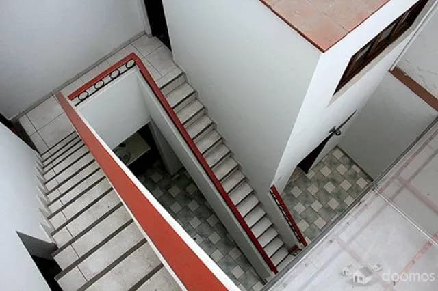 Habitación con balcón y baño propio en casa compartida en Jesús María - 1