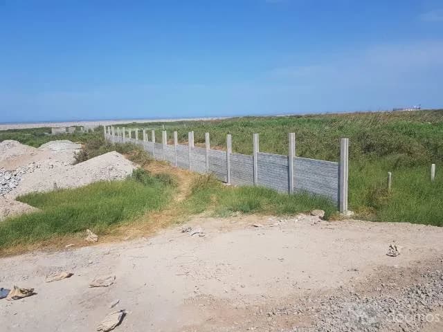 Terreno al pie de la carretera Mollendo-Mejía Km 5 - 1
