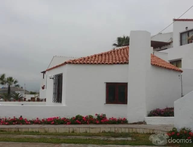 HERMOSA CASA EN PLAYA SANTA MARIA - 1