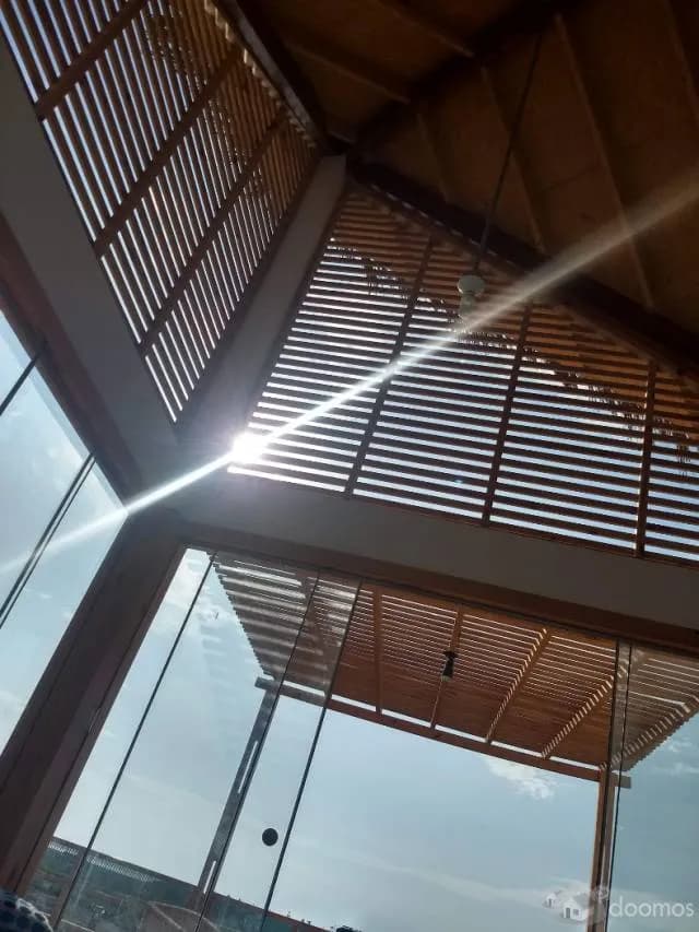 CASA DE PLAYA FRENTE AL MAR EN CONDOMINIO LUNARENA - 2