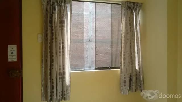 ALQUILO HABITACIÓN CON BAÑO PRIVADO AV URUBAMBA 317 CERCA AL OVALO DE SANTA ANITA - 1