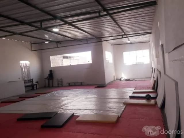 SE ALQUILA LOCAL COMERCIAL - 1