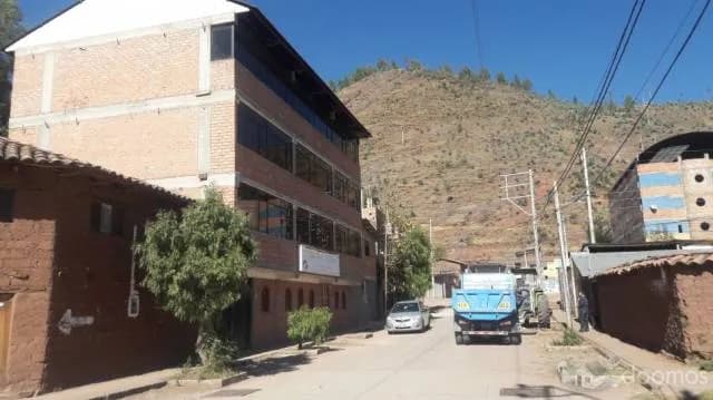 EN ALQUILER EN IZCUCHACA LOCAL PARA OFICINAS - 1