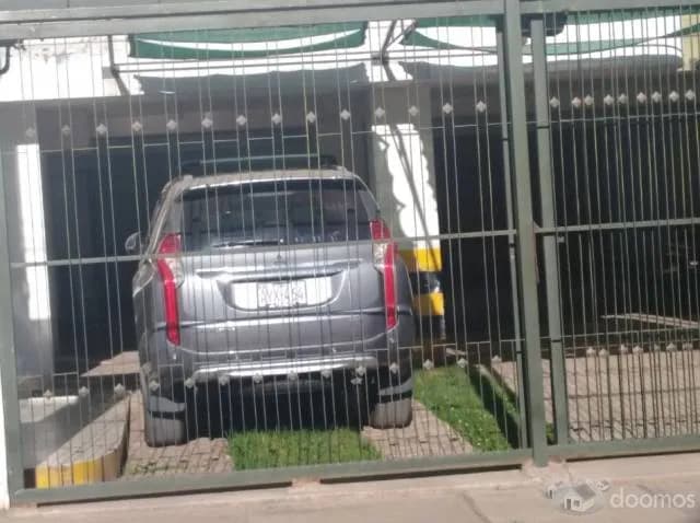 EN VENTA DEPARTAMENTO EN URB. VERSALLES - 2