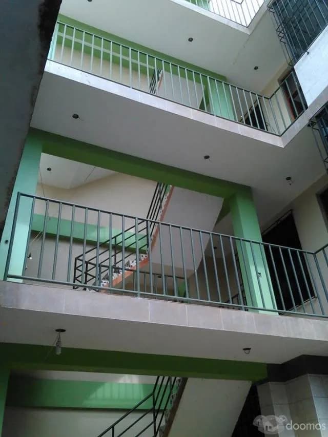 VENTA DE CASA NUEVA DE 3 PISOS C/6 DEPARTAMENTOS - 1