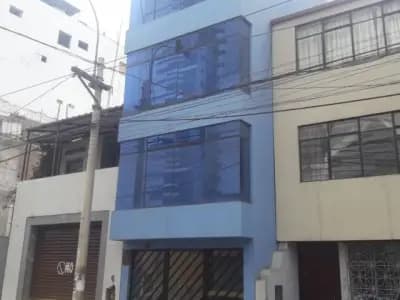 PROPIEDAD EN VENTA EXCELENTE UBICACION - 1