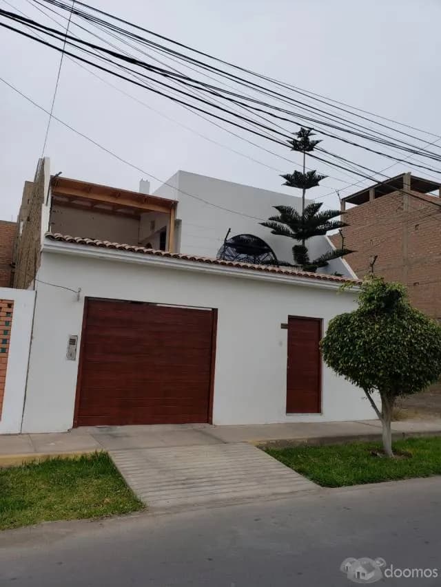 vendo casa frente a parque - 1