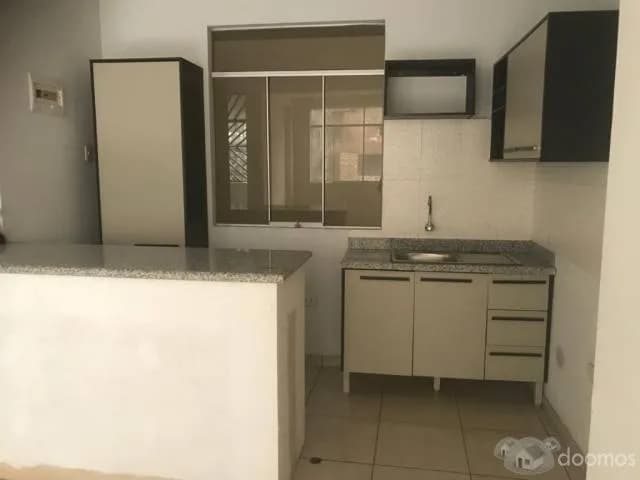 Vendo amplio y moderno departamento en el distrito del Agustino - 1