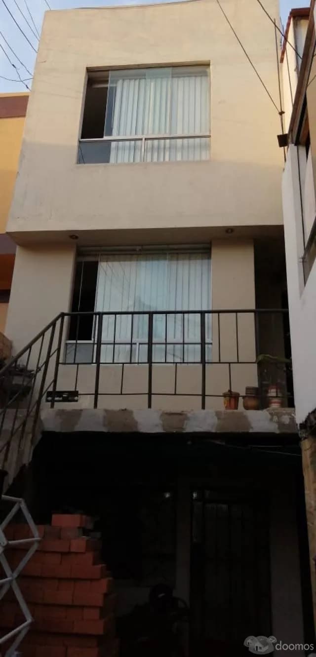 SE VENDE CASA COMO TERRENO - 1