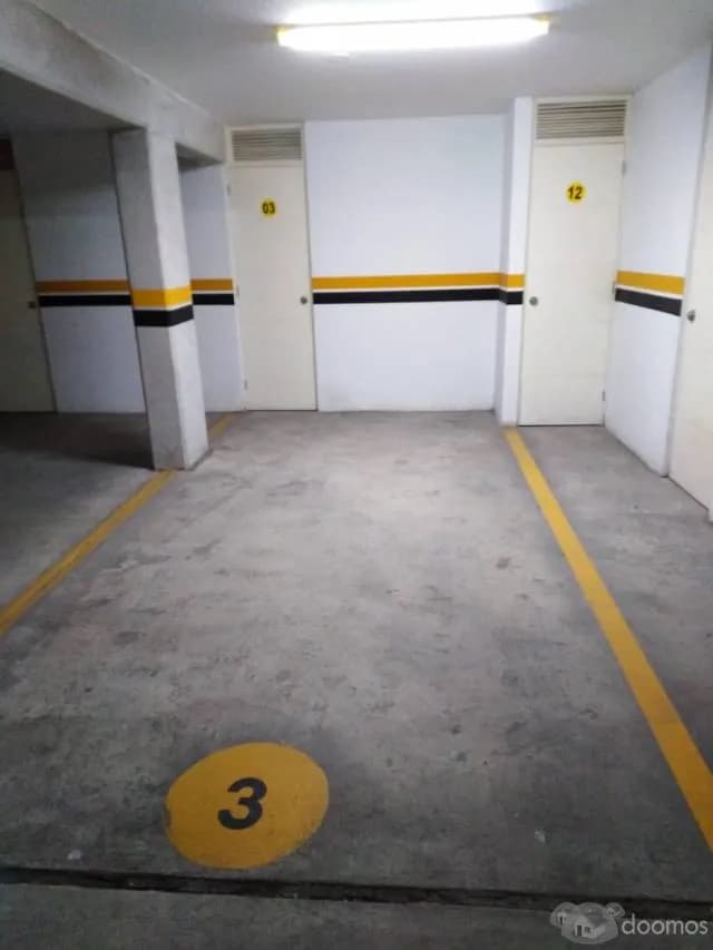 SE ALQUILA COCHERA CON DEPOSITO S/ 250, área total 15m" - 1