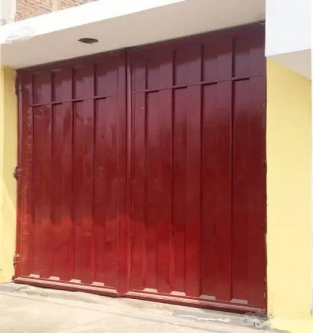 SE VENDE CASA -LOCAL COMERCIAL - 1