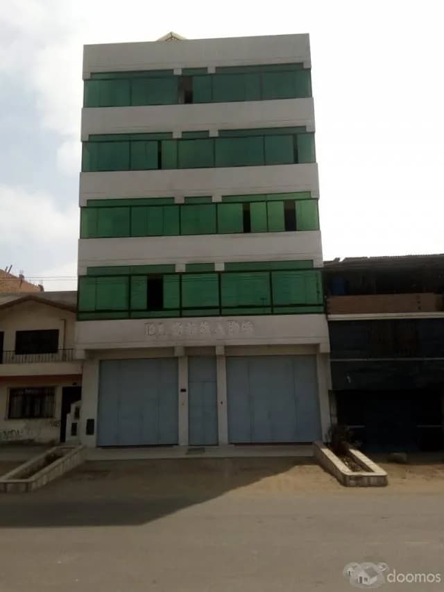 SE ALQUILA AZOTE PARA PUBLICIDAD O ANTENAS TELEFONICA AREA DE 200 M2 - 1