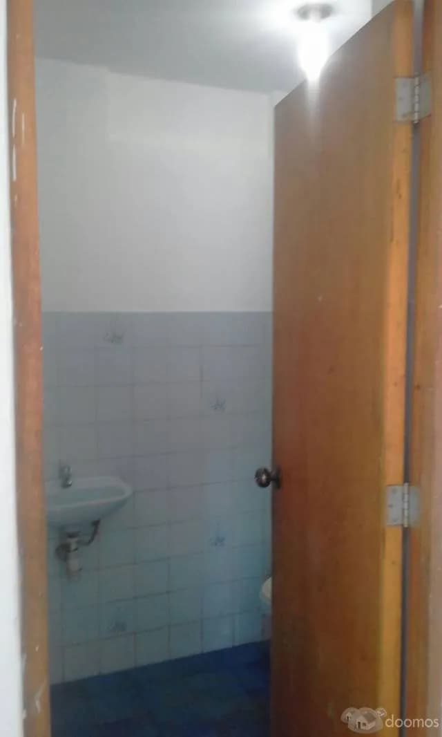 AlQUILER DE LOCAL COMERCIAL CON VISTAS A LA CALLE - 1